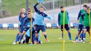 "Nu avem nevoie de un jucător ca el, avem deja trei în lot!"** Fotbalistul care e sărit din schemă pentru dubla cu Ajax