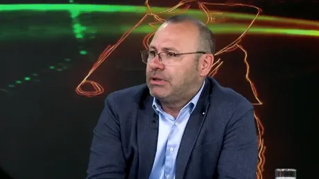 Ciprian Anton, manager sportiv la Cetatea și consilier local pe probleme sportive în Suceava! A fost pus în dificultate de moderatorul unei emisiuni: ”E job «party time». Nu consider că sunt peste tot! Într-un an, am fost inspector școlar general adjunct, după care m-am dus profesor, dar catedra era la CȘS. După, am devenit director”