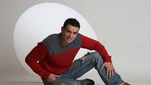 Poveste de model. Petre Condrat a dat podiumul de modă pe podiumul de premiere. După nouă ani, din nou în canoe, la europene. Azi, trage pentru medalie