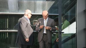 Taher a învins! Copos a acceptat majorarea de capital