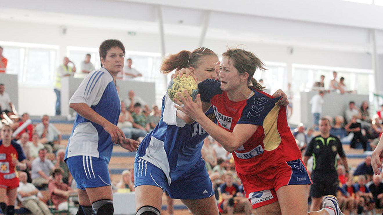 Au față de campioane!