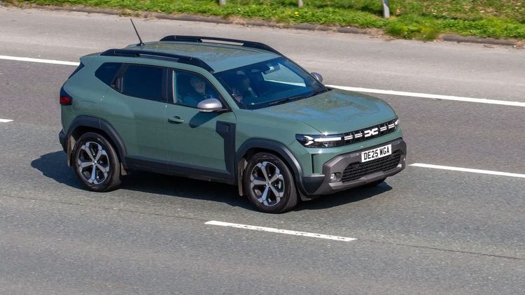 A apărut noua Lada Niva, rivală directă pentru Dacia Duster. Cum arată și cât costă