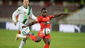 Banii înainte, fotbalul pe casetă! Dinamo încearcă să scape de Zougoula