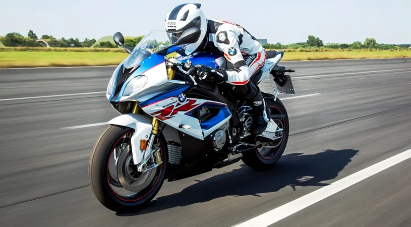 BMW Motorrad se implică în motociclismul de viteză din România. Parteneriat cu MotoRC pentru sezonul 2018


