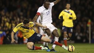 Englezii îi zic "nutmeg". VIDEO | Dribling fabulos al lui Altidore, chiar sub ochii marelui James Rodriguez