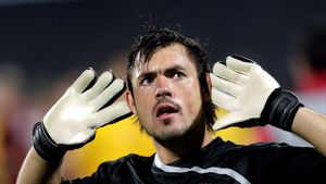 Stăncioiu rămâne realist: "Noi ne batem cu Bordeaux pentru Cupa UEFA"