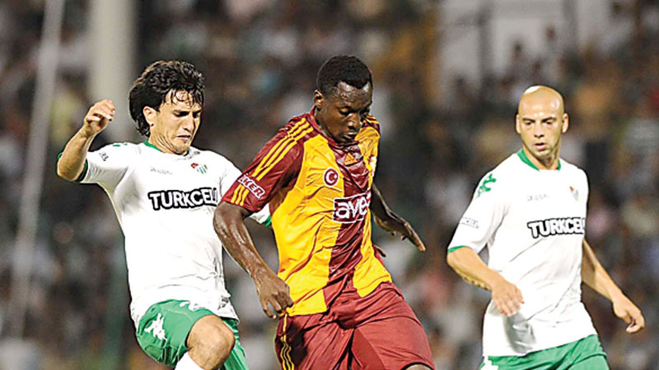 Kiriță: "Galata are probleme în apărare"