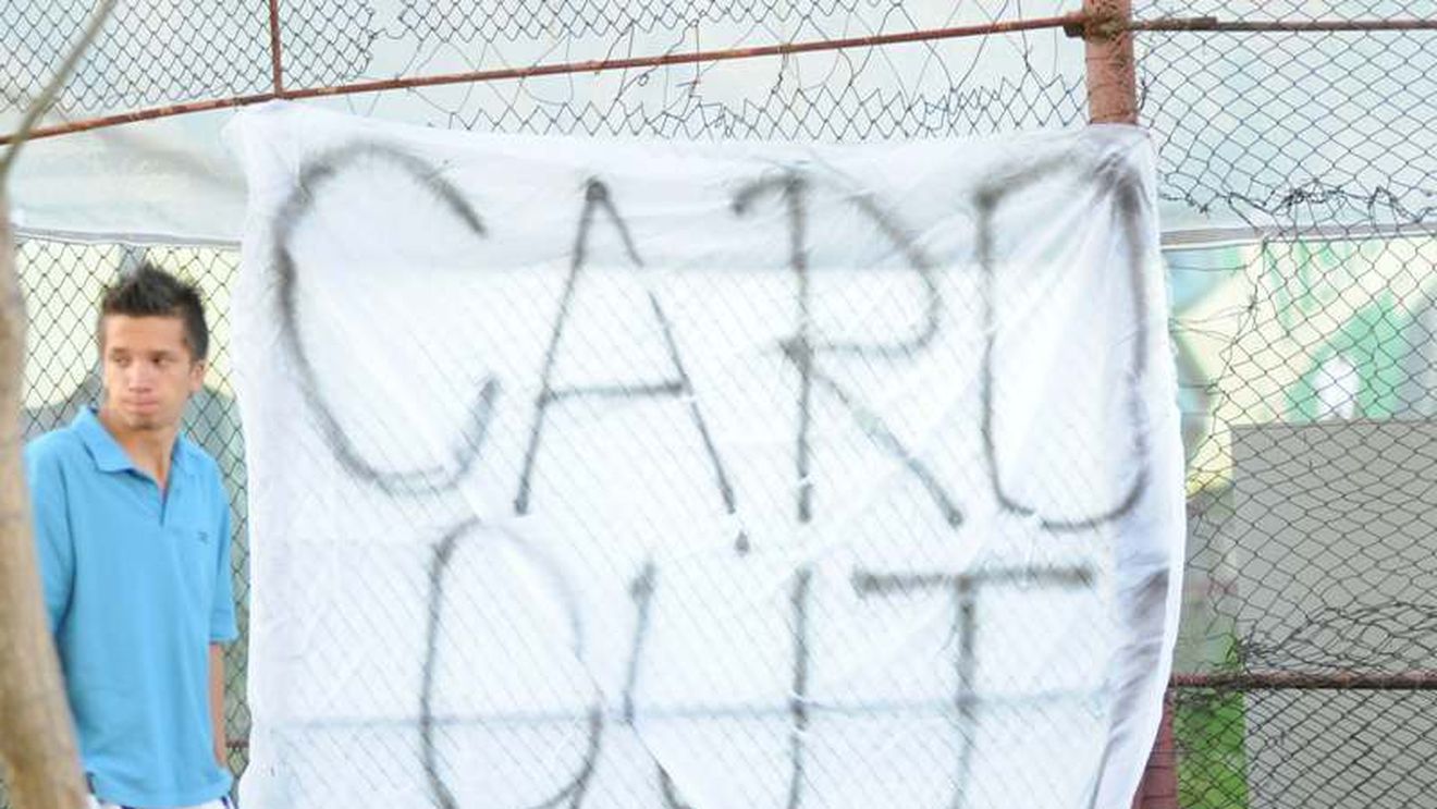 Fanii Vasluiului:** "Caro a facut transferuri bune doar pentru campionatul județean! Vom continua protestele până va pleca!"