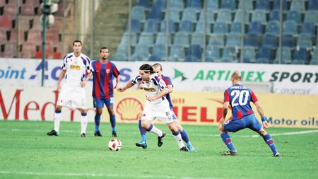 Contra își amintește cum le-a stricat petrecerea steliștilor: "Mă înjurau de tată"