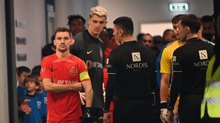 Fostul arbitru FIFA, verdict despre faza care a dinamitat derby-ul Universitatea Craiova - FCSB: „Am văzut reluările! Meciul a fost echilibrat până atunci”. VIDEO