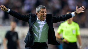 Fostul fotbalist de la Dinamo l-a dat de gol pe Răzvan Lucescu, înainte de PAOK - FCSB: „E un meci special pentru el”. EXCLUSIV