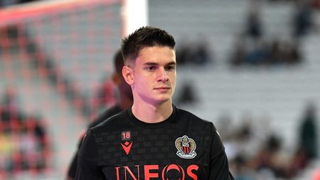 După doar 6 luni petrecute în Ligue 1, Rareș Ilie pleacă de la Nice. Fotbalistul român a efectuat deja vizita medicală pentru noul său club
