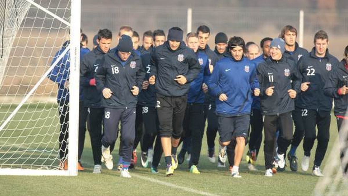 Premieră în România! Fanii Stelei pot însoți echipa în stagiul de pregătire din Antalya!** Cât costă cele 7 zile alături de favoriți