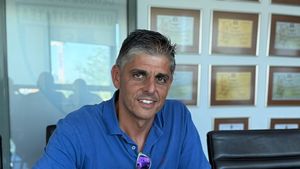 ProSport, confirmat. Universitatea Craiova l-a anunţat oficial pe spaniolul căruia i-a predat frâiele Academiei: „A lucrat alături de Luis Enrique"