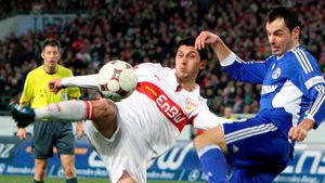 Presa franceză scrie că "indezirabilul" Marica e din nou aproape de PSG!** Vezi cât cere Stuttgart pentru el