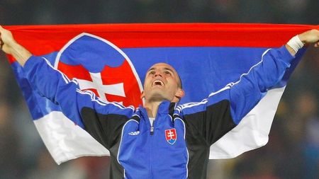 VIDEO 3D** A umilit Italia și e aproape de Serie A!