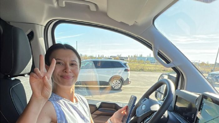 Fosta gimnastă Diana Bulimar, şofer pe dubă. A cumpărat-o cu iubitul ei: „Şi-a dorit-o mult”