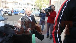 Apă și table pentru Gigi!