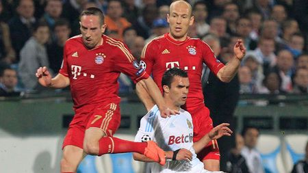 Frank Ribery, primit ca un "iuda"! **Mijlocașul a fost huiduit și înjurat tot meciul de fanii lui OM!
