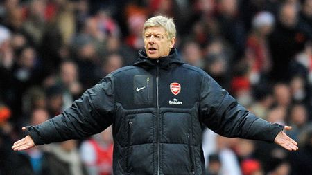 Wenger îi "înțeapă" pe cei de la City înaintea derby-ului:** "Adevărata provocare ar fi să avem toți același buget"