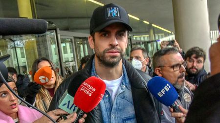 Cum a încercat Gerard Pique să se împace cu Shakira. În schimb, solista s-a răzbunat crunt pe fostul star al Barcelonei