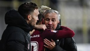 Cum a pregătit CFR Cluj lupta pentru titlu. „Dan Petrescu nu îi lasă să respire!” FCSB și Universitatea Craiova, prea slabe pentru campioana României