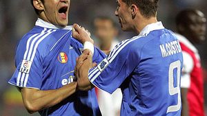 Picioarele la Steaua, mintea la Craiova:** "Frații Costea mă sună mereu, sunt foarte afectați de situația Științei"