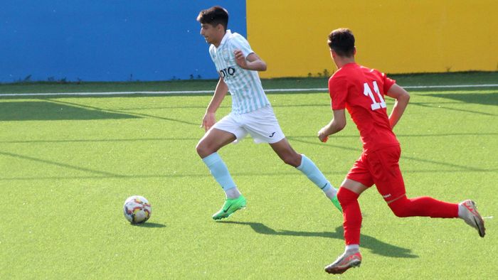 Corvinul își ia atacant din Liga 3 pentru sezonul în care joacă în Europa! Fotbalistul se prezentase zilele trecute la reunirea unei alte echipe din Liga 2
