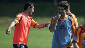 Lucescu jr, despre pumnul aplicat de Cristi Chivu unui adversar:** "Se mai întâmplă"