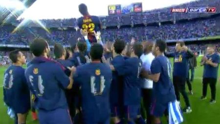 Despărțire de gală pentru Abidal: a primit onorul în ultimul meci al sezonului: "Sunteți cei mai buni din lume"