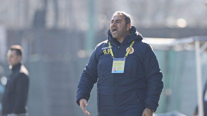 Primul duel Arad - Timişoara în 2020! De ce spune antrenorul Ripensiei că meciul cu UTA nu e derby și cum comentează faptul că portarul său titular este impresariat de cel care controlează totul la liderul Ligii 2
