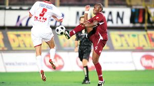 Andrade negociază cu Standard!