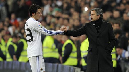 'Mou', speriat de ultima achiziție a lui Arsenal: "Ozil nu are copie, nici măcar una proastă! E unic, are ceva din Figo și Zidane"