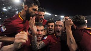 "Cocoșul" Radu Ștefan, implicat în Roma - Lazio, sub privirile duo-ului Contra - Mutu. Ce s-a întâmplat pe Olimpico 