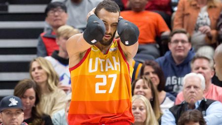 NBA, competiția a fost paralizată de coronavirus! Un baschetbalist a fost depistat pozitiv azi-noapte, campionatul va fi suspendat!