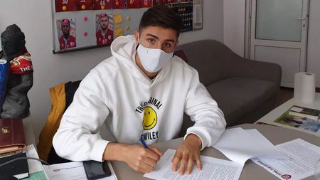 Valeriu Iftime a dezvăluit ce s-a întâmplat cu Victor Dican! FC Botoșani a anunțat transferul, apoi a șters postarea!