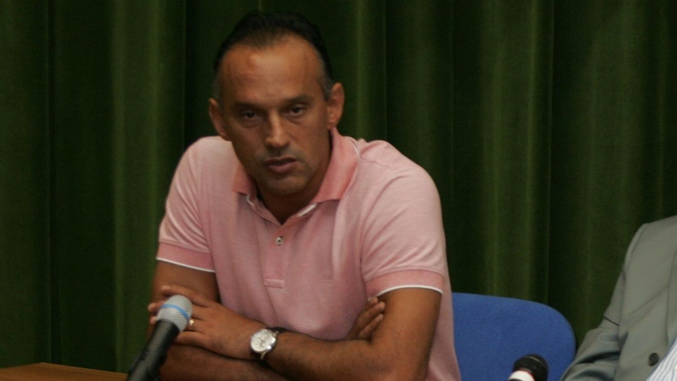 "Legea lui Dragomir are imperfecțiuni! Nu cu bătaia se suprimă violența!"