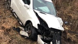 Un caz asemănător cu cel al lui Mario Iorgulescu: fotbalistul s-a urcat băut la volan și a ucis un copil de 4 ani, după ce a intrat cu o viteză de 203 km/h în altă mașină! A mințit inițial în declarații și acum i-a venit sentința. Familia băiețelului omorât e revoltată!