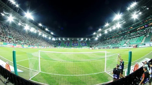 Pe gustul Stelei! FOTO | Banner-ul afișat de ultrașii lui Rapid Viena: seara de coșmar e completă