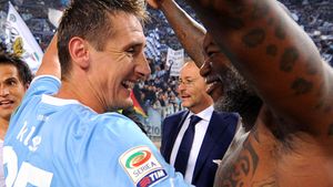Lazio visează la un trident ofensiv Klose - Cisse - Ioniță!** Vrea în Italia: "Mi-ar plăcea să joc alături de ei"