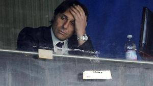 Mafia pariurilor din Ungaria lovește în Italia!** Conte riscă să fie exclus din viața sportivă, iar Lazio să spună "ADIO Europa League"