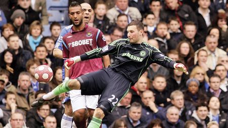 Chelsea, fără portar contra lui Inter!