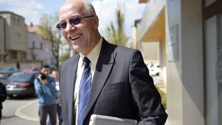 Constantin Anghelache îl face parf pe Gică Mihali, după ce l-a numit „expirat”: „Râdeau toți din fotbal! Le-ați mâncat «aripioarele» copiilor” | EXCLUSIV