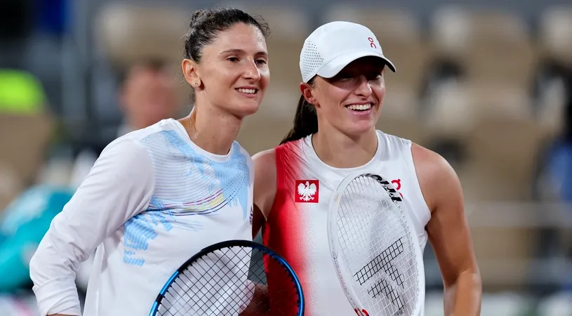 Irina Begu a fost aplaudată la scenă deschisă, dar a pierdut în primul tur de la Paris. Un nume uriaș, cu ochii pe româncă! Iga Swiatek, show total la finalul victoriei. Cum s-a trăit meciul vedetă de pe Philippe-Chatrier