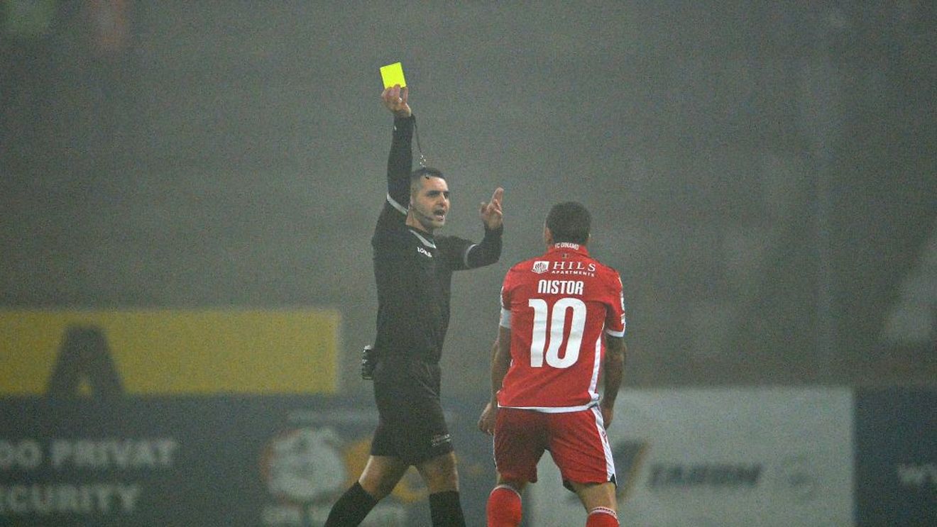 Dan Nistor e în stare de șoc! Căpitanul lui Dinamo a desfiinţat arbitrajul şi s-a certat cu un fan: "Du-te, bă, acasă, că ai băut!"