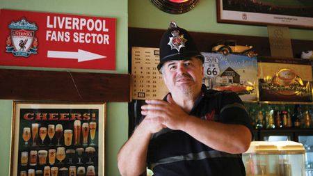 "Cine dă gol pentru Steaua? Carragher!"