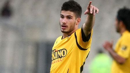 Un tată FANATIC și o restanță uriașă stau în calea fericirii Stelei!** Bombele iernii, în impas: "Fiul meu se scufundă odată cu corabia!" 