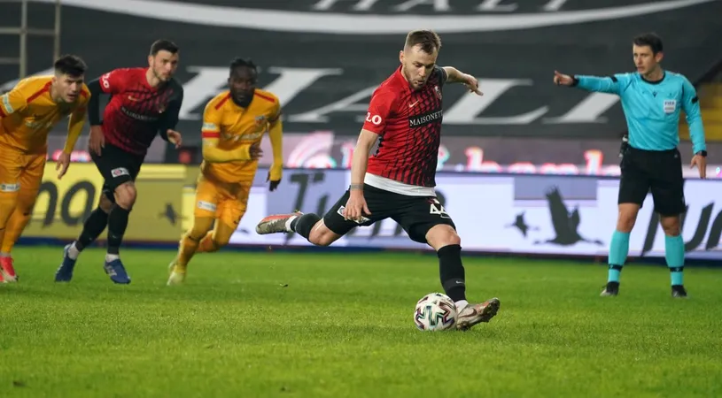 Alex Maxim, sezon fabulos! Nu l-a iertat nici pe Dan Petrescu, la debutul pe banca lui Kayserispor! Gol decisiv pentru Gaziantep | VIDEO