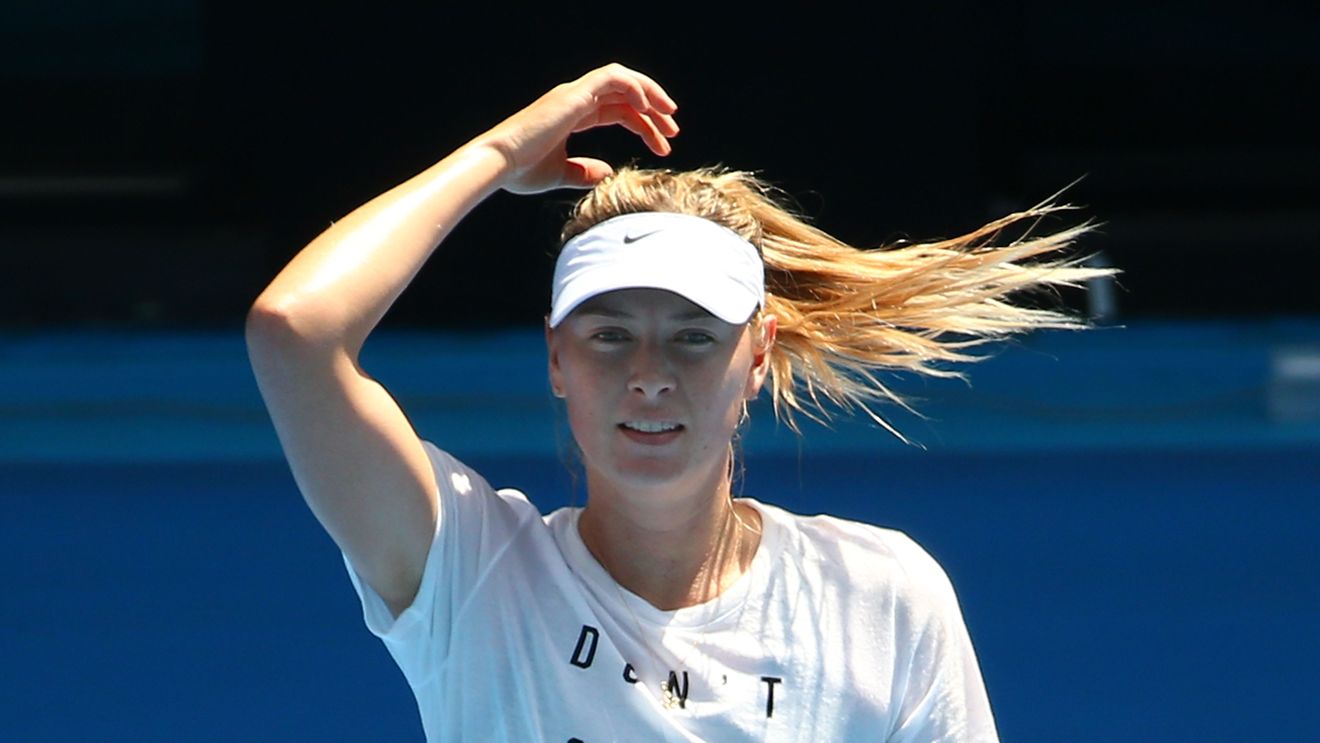 Șarapova se ține de glume. Cum a reacționat "Masha" când a aflat cu cât se închiriază terenul pe care s-a antrenat: "În 1957 era mai ieftin"