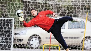 Nici acum, Cezar?!** Recordul lui Lungu: are mai multe meciuri la națională decât pentru Steaua